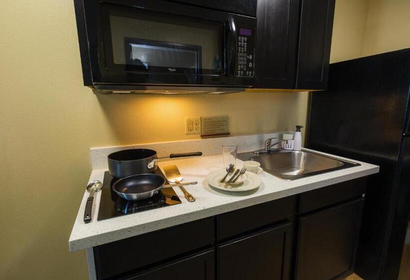 Номер Стандарт, Hawthorn Extended Stay By Wyndham Saint Robert