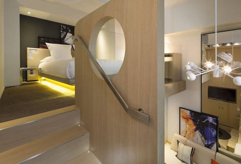 اتاق دوبلکس, Le Cinq Codet