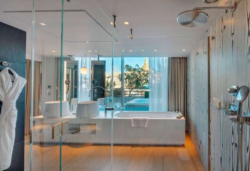 Suite with Terrace, Le Cinq Codet