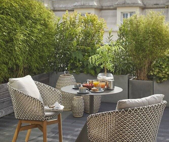 سوئیت با وان آب گرم, Le Cinq Codet