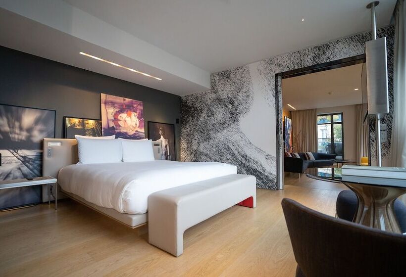 Suite with Terrace, Le Cinq Codet