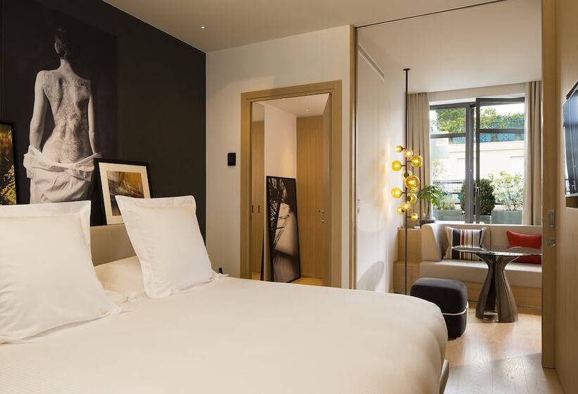 Suite with Terrace, Le Cinq Codet