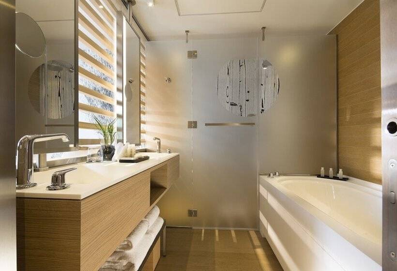 Suite with Terrace, Le Cinq Codet