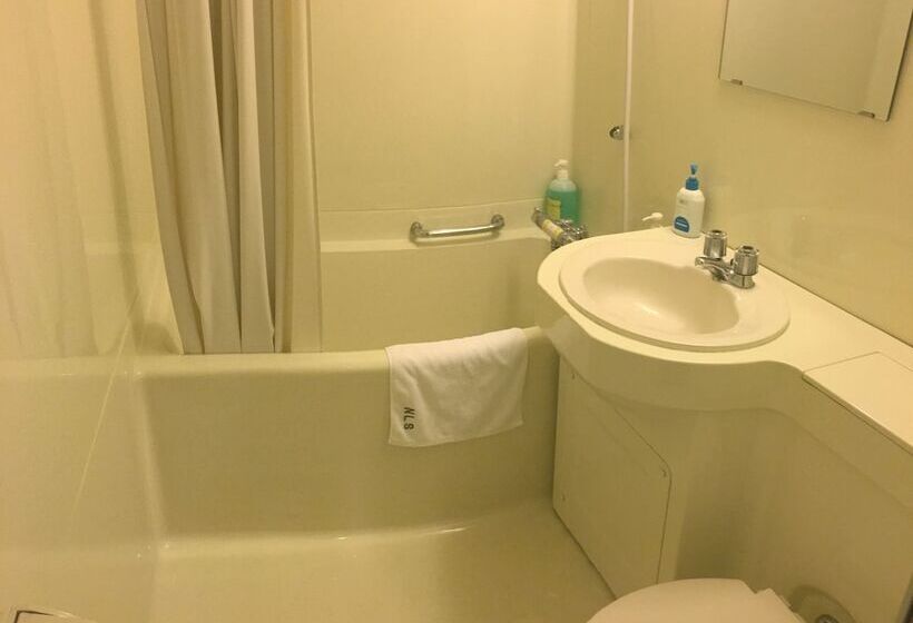 Номер Стандарт, Minshuku Kuwataniya