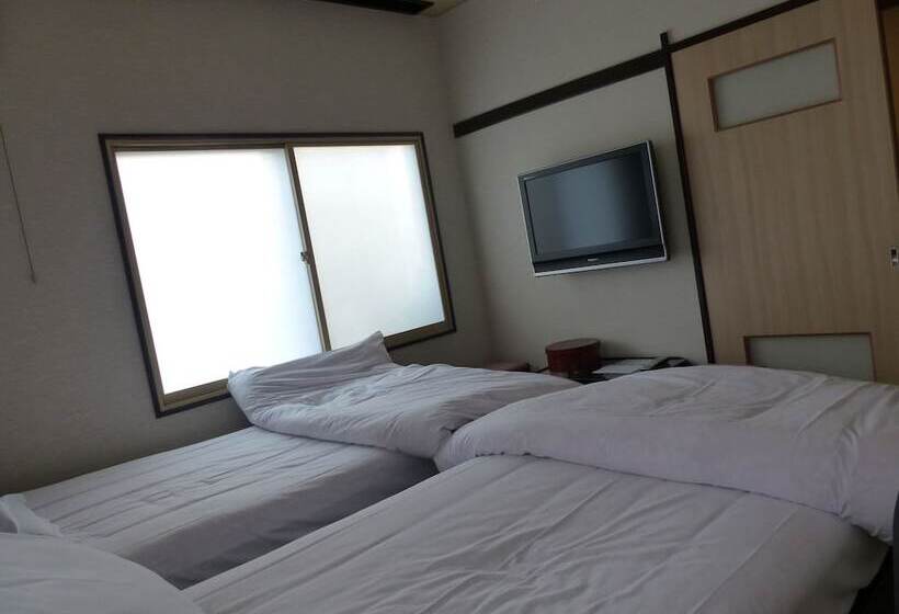 Номер Стандарт, Minshuku Kuwataniya