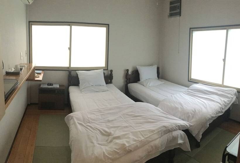 Номер Стандарт, Minshuku Kuwataniya