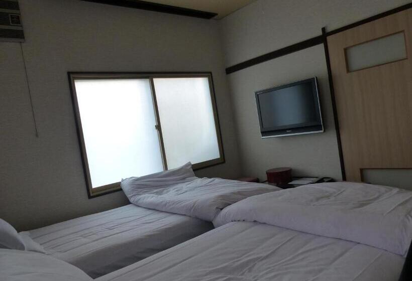 Номер Стандарт, Minshuku Kuwataniya