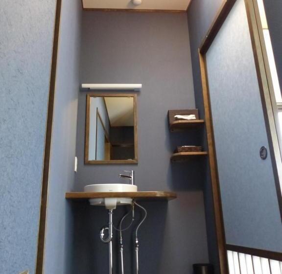 Семейный Номер, Minshuku Kuwataniya