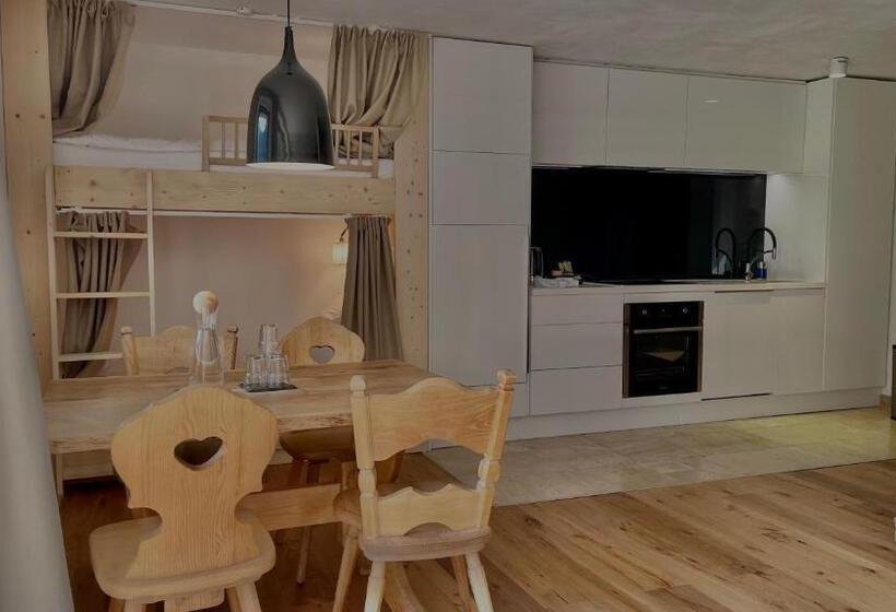 Апартаменты 1 Спальня с Видом, Monte Vita Tirol   Apartments