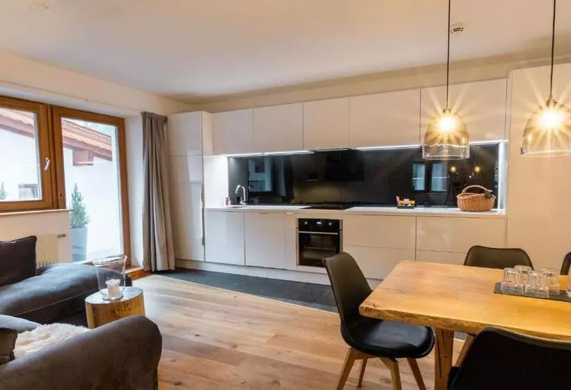 テラス付き１ベッドルームアパートメント, Monte Vita Tirol   Apartments