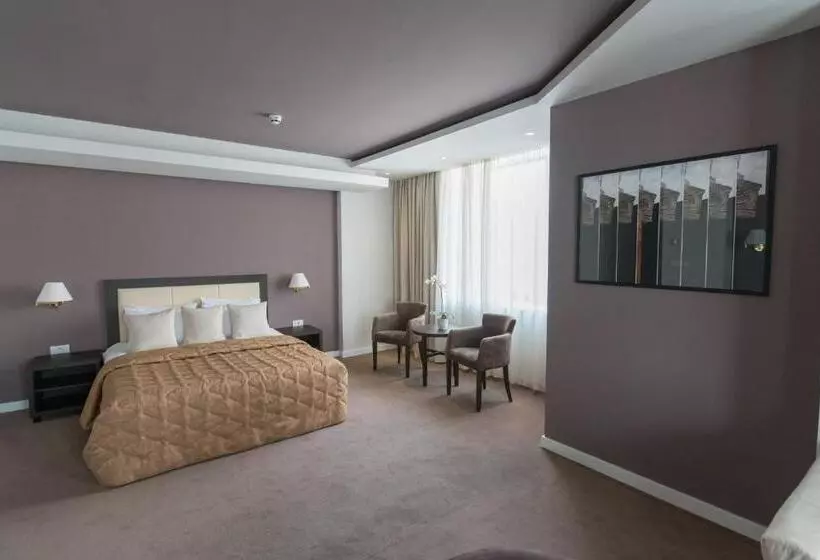 اتاق خانوادگی, New City Hotel & Restaurant Niš