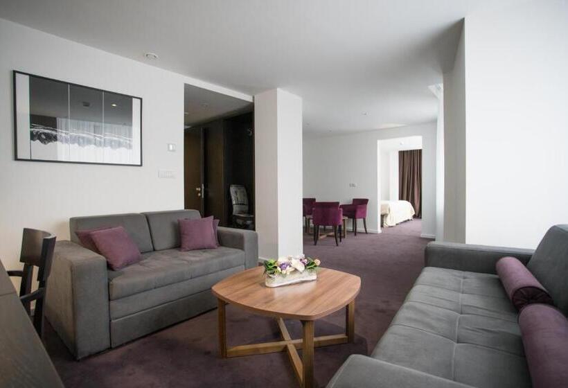 آپارتمان لوکس 1 خوابه, New City Hotel & Restaurant Niš