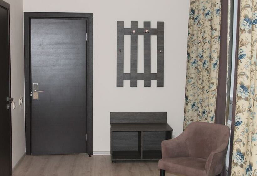 חדר סטנדרט, Nonstop