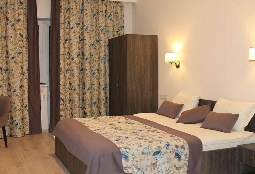 חדר סטנדרט, Nonstop