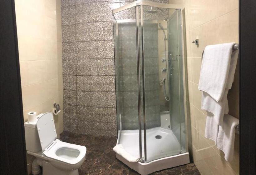 סוויטה משפחתית 2 חדרי שינה, Nonstop