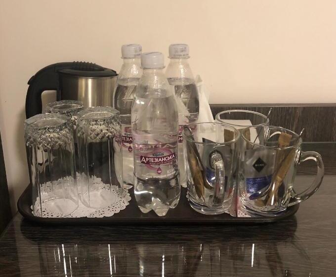 חדר סטנדרט, Nonstop