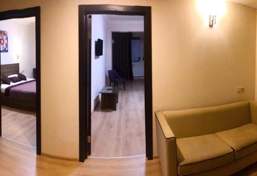 סוויטה משפחתית 2 חדרי שינה, Nonstop