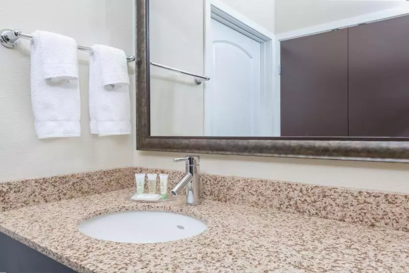 スタンダードスタジオ, Staybridge Suites Seattle   Fremont, An Ihg