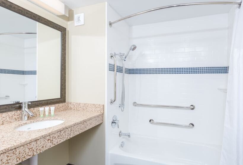 جناح لذوى الاحتياجات الخاصة, Staybridge Suites Seattle   Fremont, An Ihg