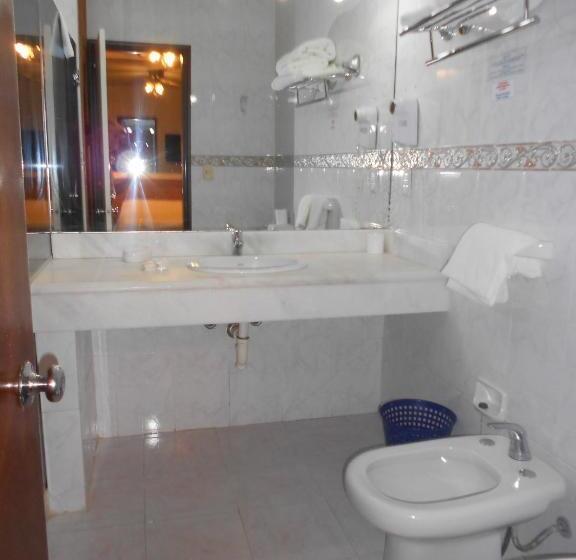 غرفة سوبيريور, Tanger