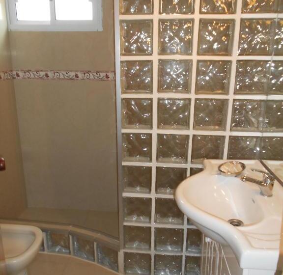 غرفة سوبيريور, Tanger