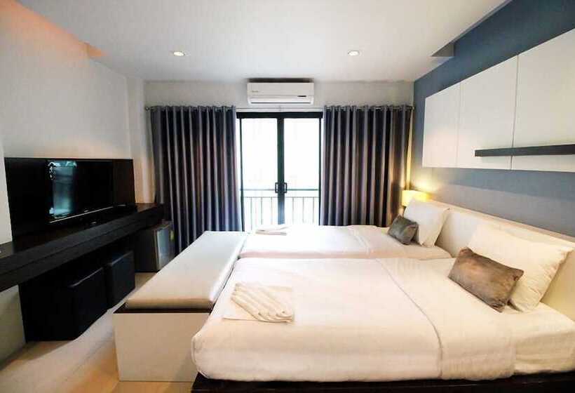 豪华房间, The Artist House