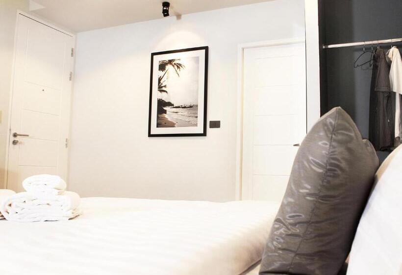 高级大房间, The Artist House