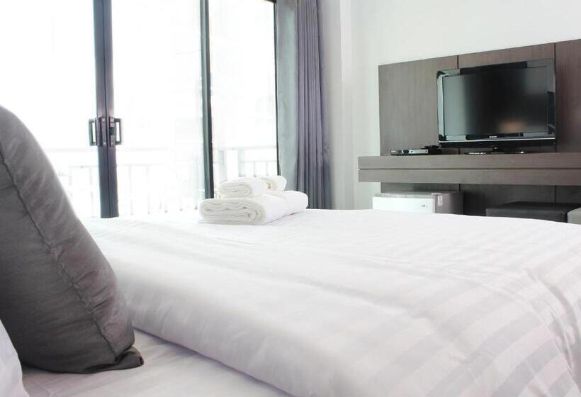 豪华房间, The Artist House