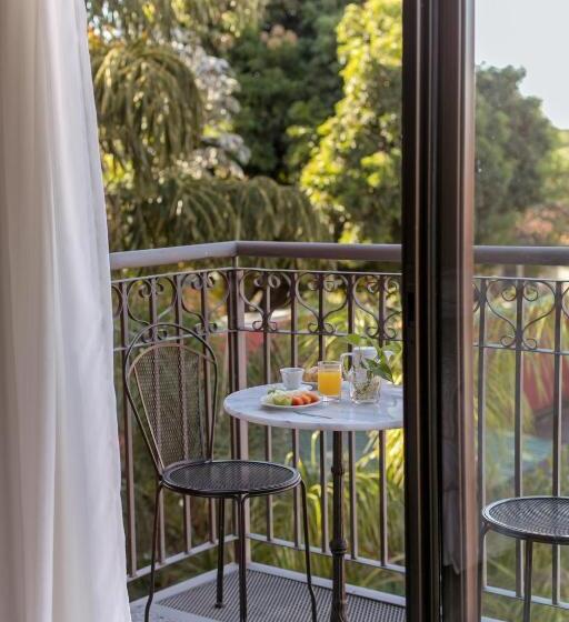 اتاق اجرایی, Las Lomas Casa