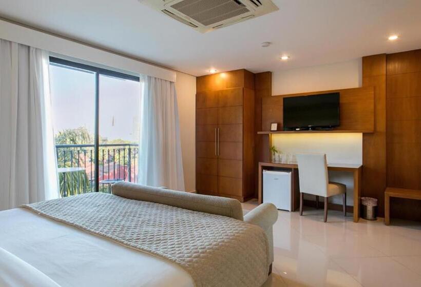 اتاق اجرایی, Las Lomas Casa