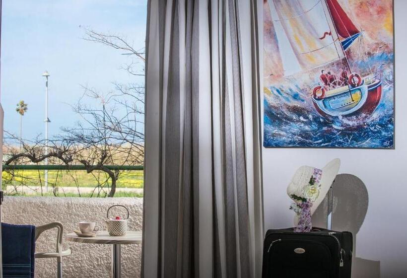 Studio Deluxe, Marianthi Apts By Estia