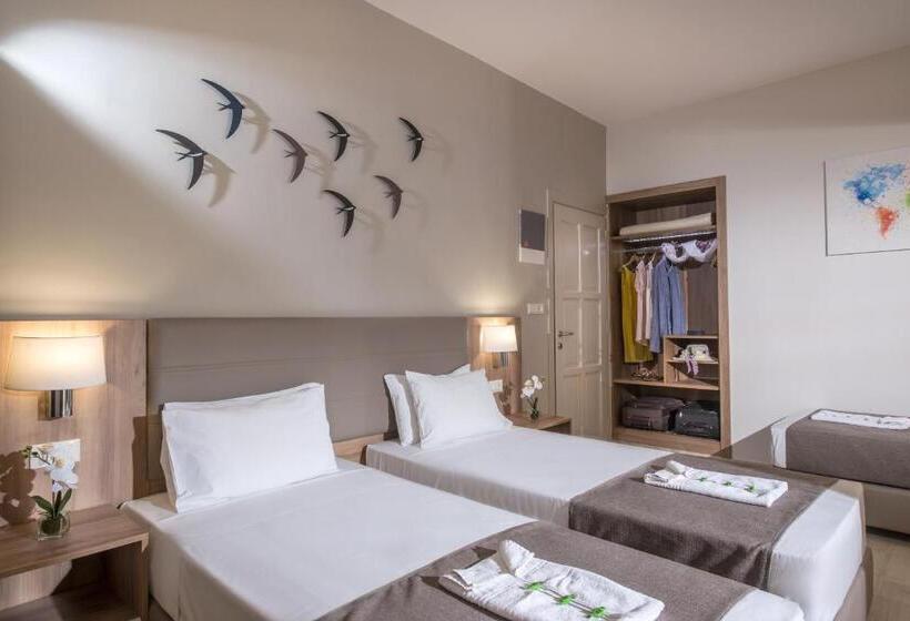 Appartement Deluxe 1 Chambre avec Vue sur la Piscine, Marianthi Apts By Estia