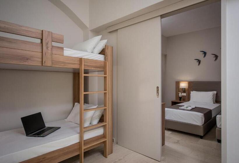 Appartement Deluxe 1 Chambre avec Vue sur la Piscine, Marianthi Apts By Estia