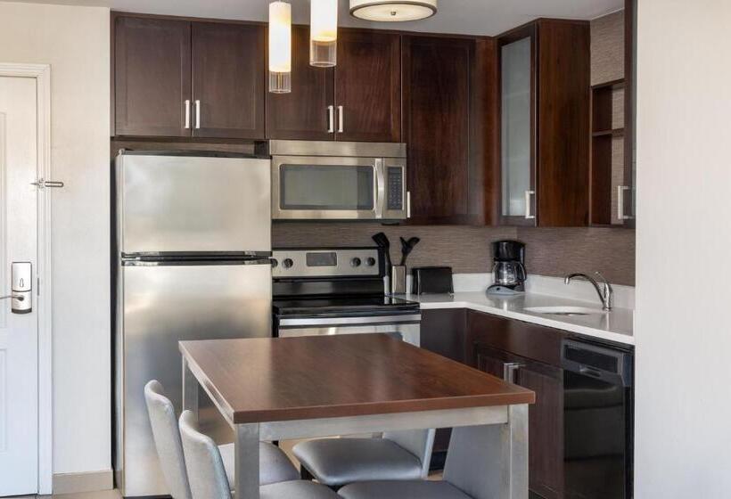 Люкс 2 Спальни, Residence Inn By Marriott Youngstown Warren/niles