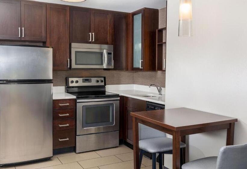 Люкс Кровать Кинг, Residence Inn By Marriott Youngstown Warren/niles