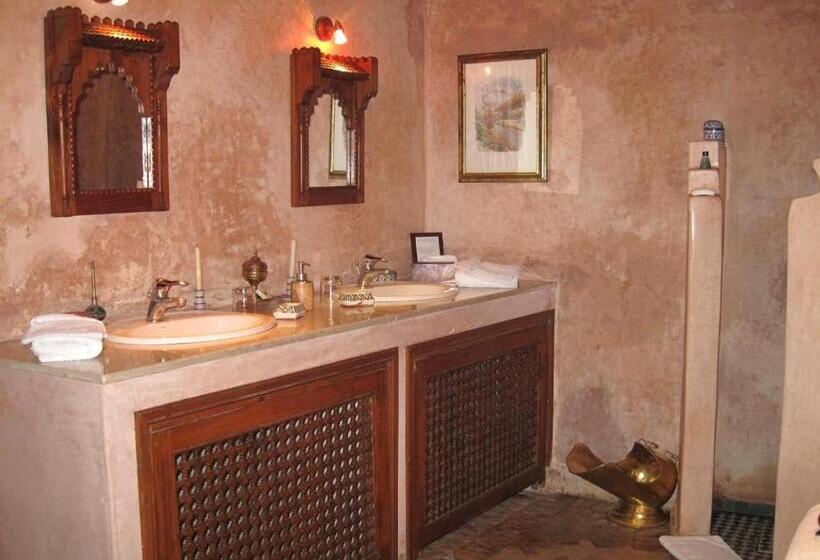 套房, Ryad Mabrouka