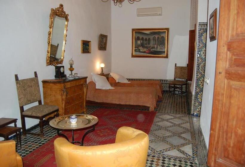 小型套房, Ryad Mabrouka