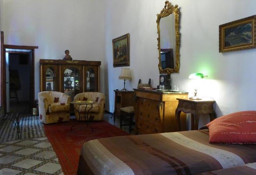 小型套房, Ryad Mabrouka