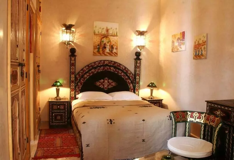 StandaardKamer, Riad Sofia