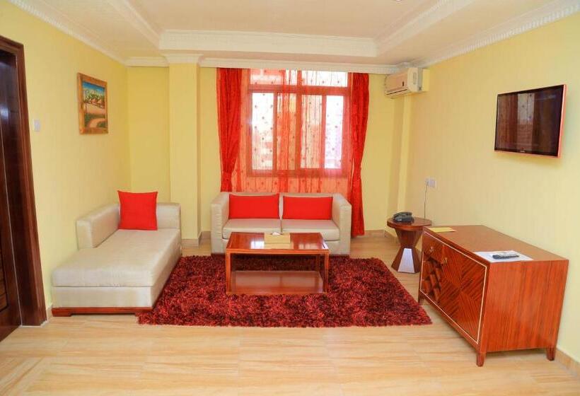 سوییت اجرایی, Tiffany Diamond Hotels Ltd   Indira Gandhi Street