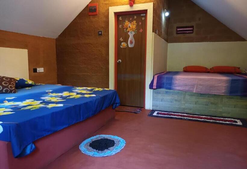 ファミリージュニアスイート, By The C  Cabanas