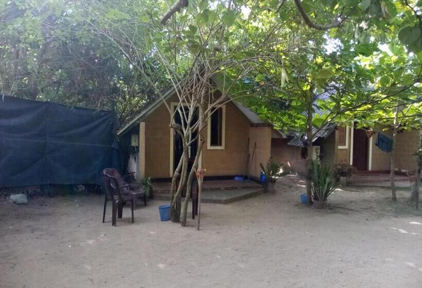 ガーデンビュースタンダードルーム, By The C Cabanas