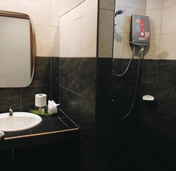 غرفة عائلية, Maehaad Garden Inn