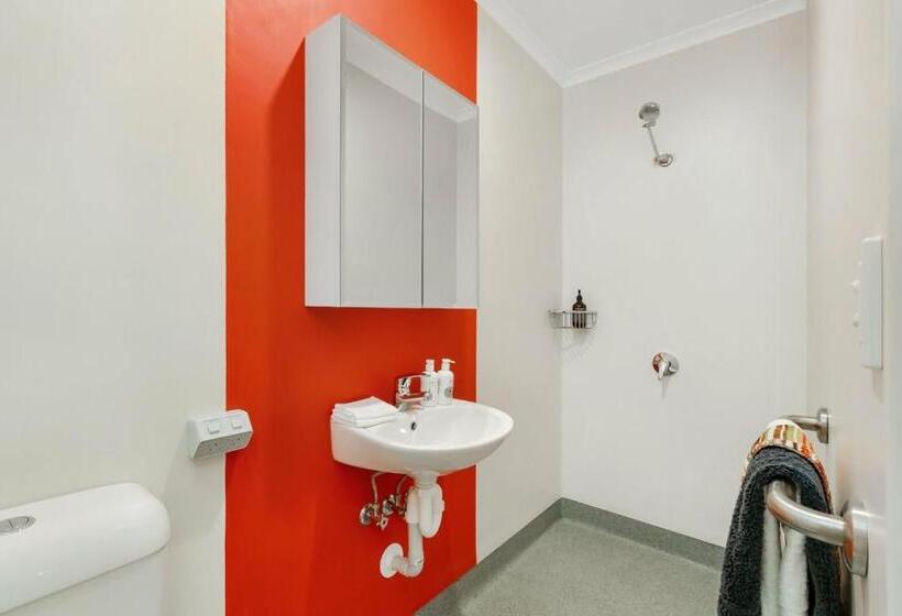 اتاق استاندارد یک نفره, Mihaven Shared Living   Pembroke St