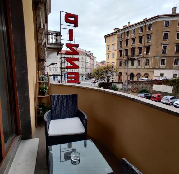 اتاق استاندارد با بالکن, B&b Crocevia