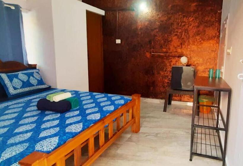 이코노미 룸, Blue Sophy Residency