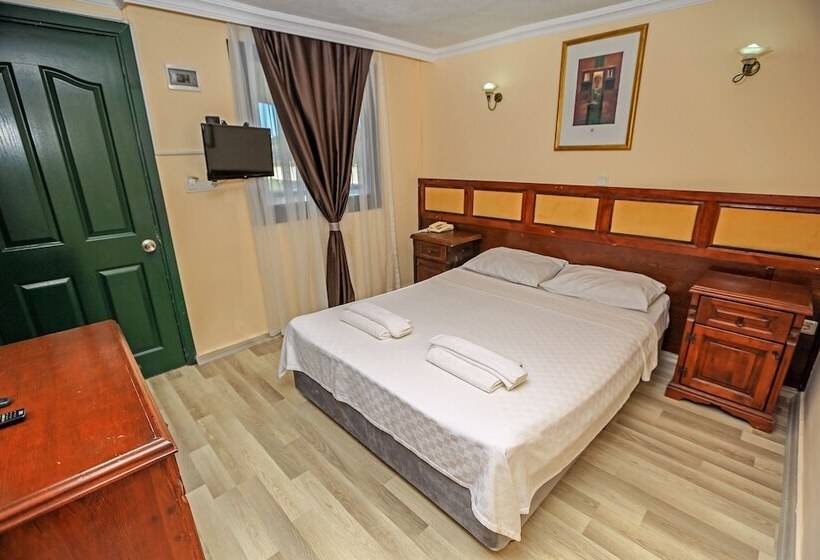 اتاق اکونومی, Bleu Nuit Bodrum
