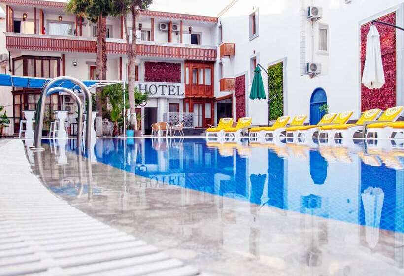 اتاق استاندارد با بالکن, Bleu Nuit Bodrum
