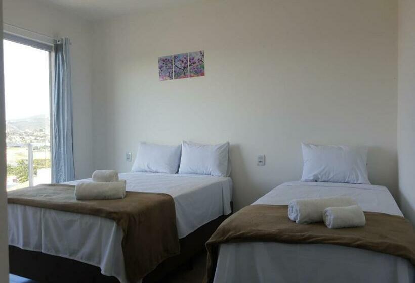 غرفة قياسية ثلاثية مزودة بشرفة, Pousada Vale Do Sol Capitólio