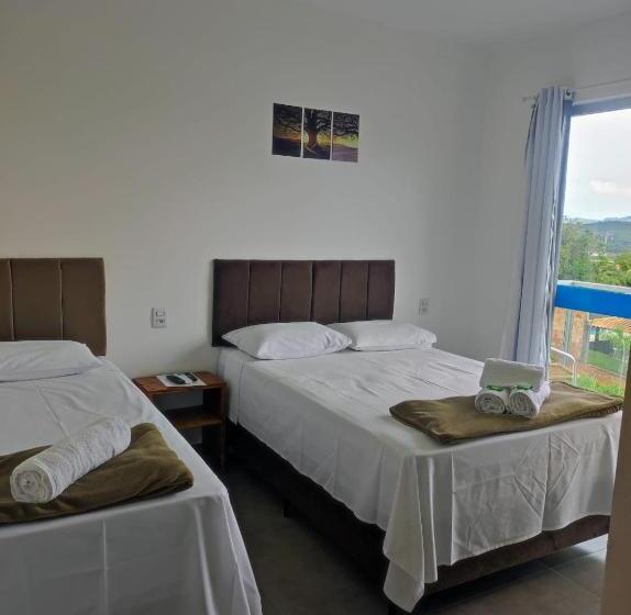 غرفة قياسية ثلاثية مزودة بشرفة, Pousada Vale Do Sol Capitólio
